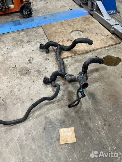 Патрубок охлаждения range rover 4