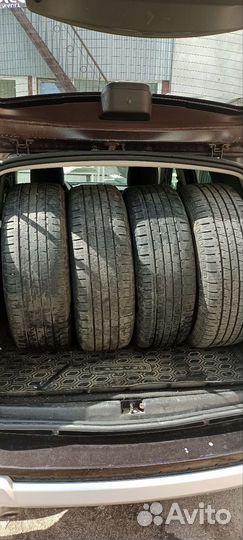 Continental ContiCrossContact LX 215/65 R16