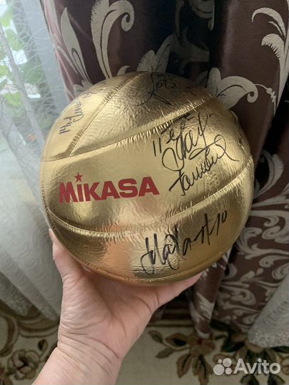 Волейбольный мяч