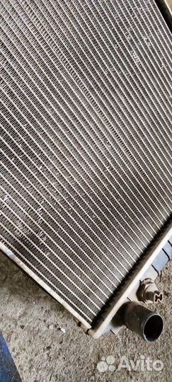 Радиатор охлаждения audi a8 d2 4.2