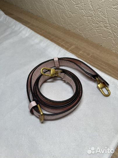 Сумка женская кросс боди guess розовая