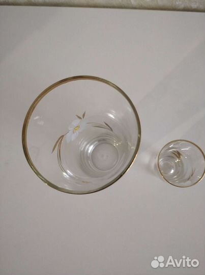 Стаканы и рюмки (стопки)