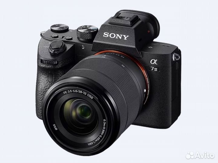 Беззеркальная камера Sony Alpha A7 III Kit 28-70mm