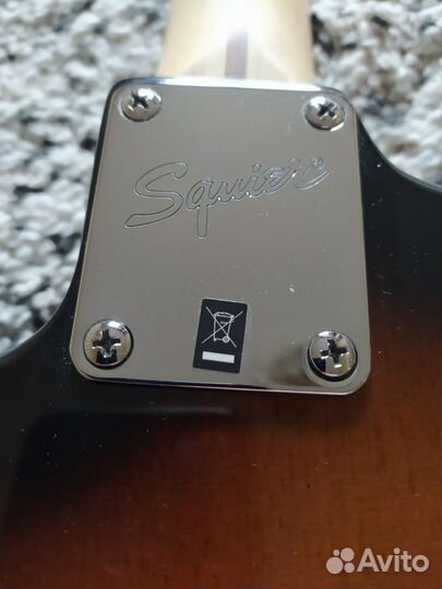 Электрогитара Fender Squier bullet strat