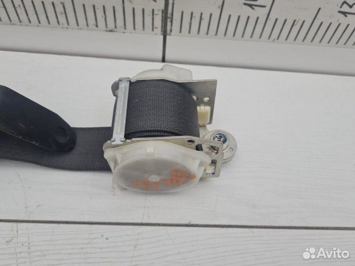 Ремень безопасности задний левый Hummer H3 LLR