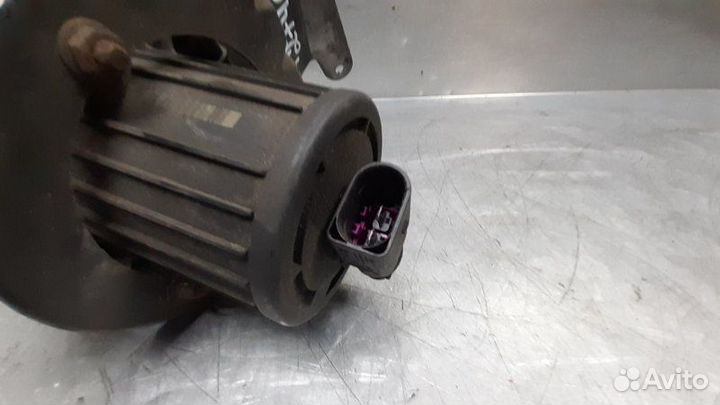 Насос воздушный Audi A4 B6 2000-2004 седан 1