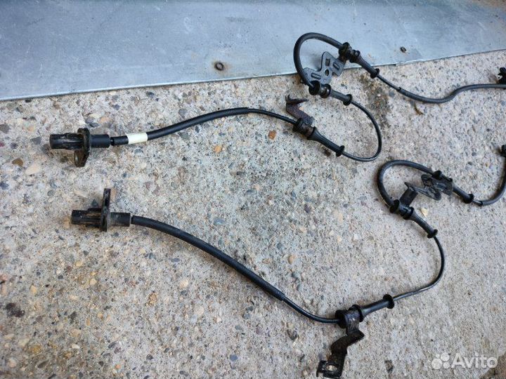 Датчик ABS передний правый Kia Soul хэтчбек 1.6