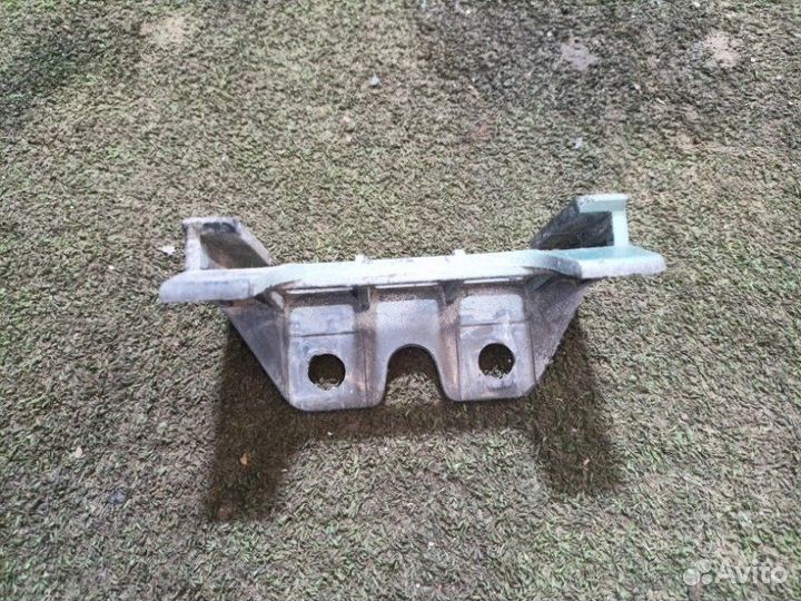 Кронштейн бампера Bmw 5-Series E39 M62B44