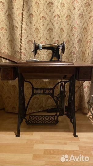 Швейная машина Singer