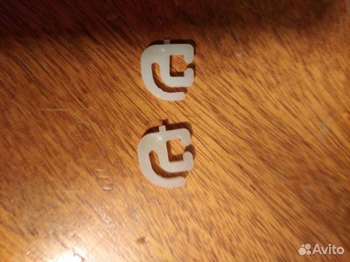 Крючки для карниза