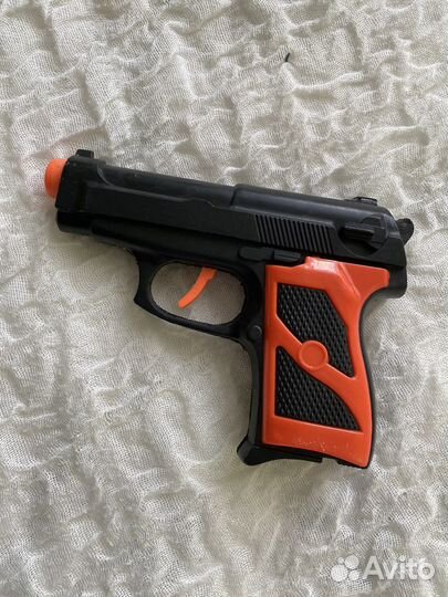 Пистолет игрушка