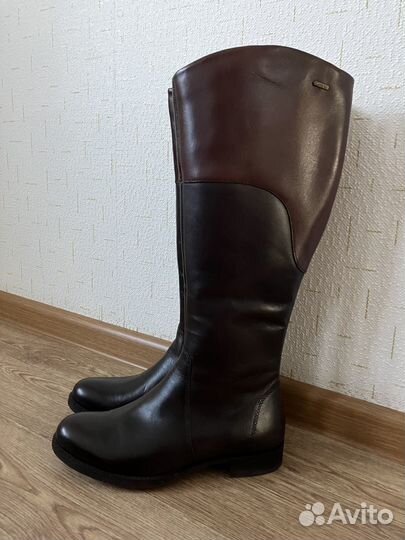 Новые сапоги Ecco