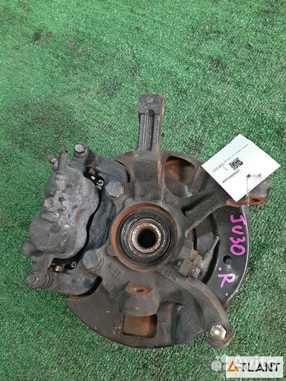 Ступица передняя правая nissan bassara