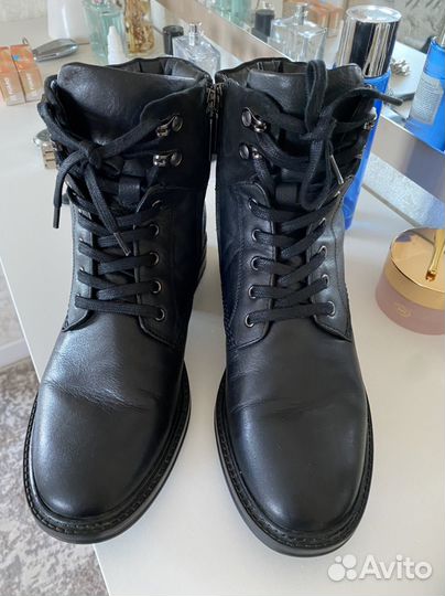 Ботинки женские