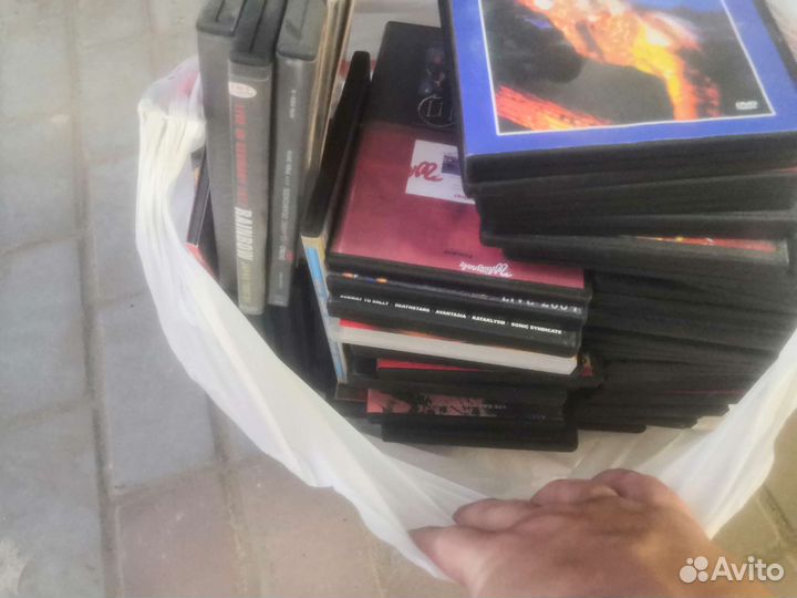 DVD диски тяжёлые рок дисков очень много