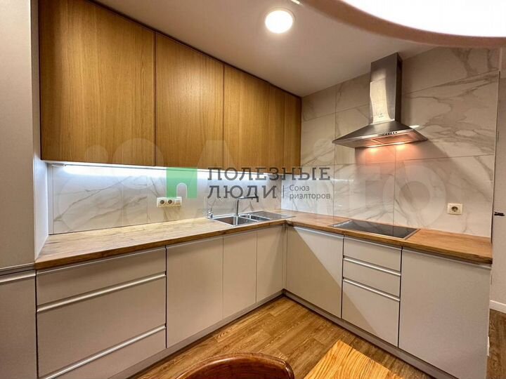 3-к. квартира, 85,8 м², 1/14 эт.