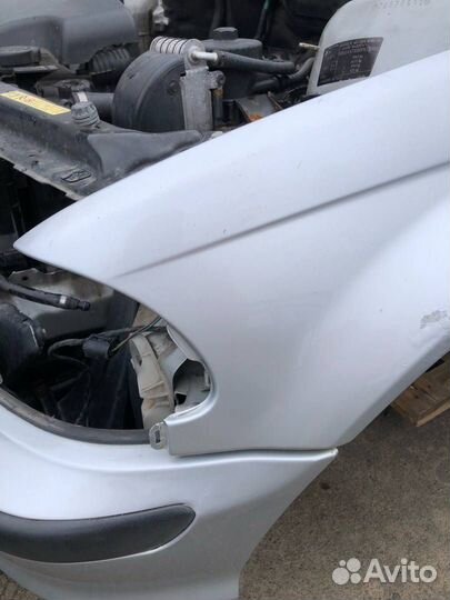 Крыло переднее левое BMW 3 E46 2001