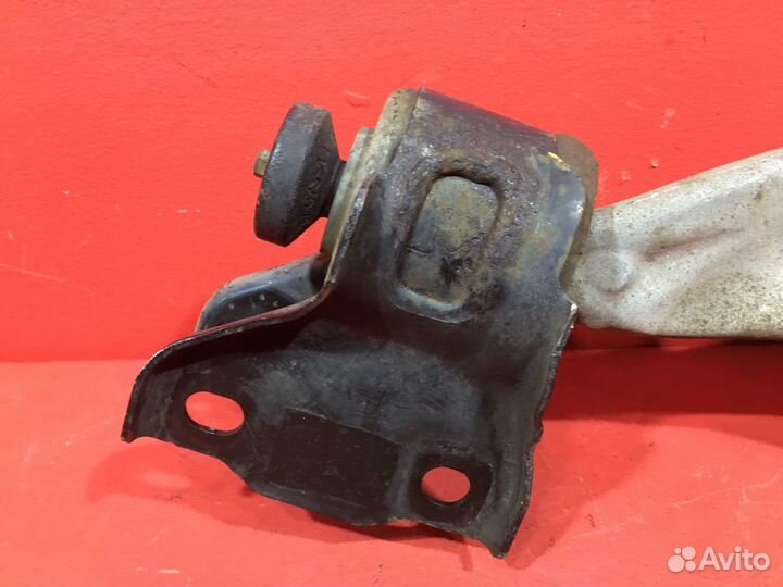 Рычаг подвески передний левый Land Rover Range