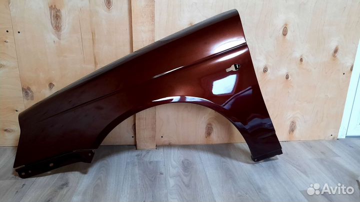 Крыло переднее Лада Приора