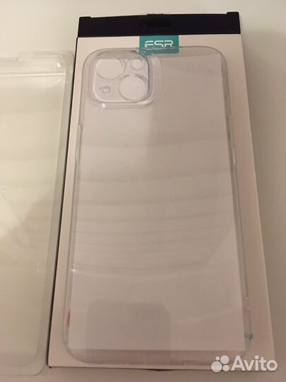 Чехол на iPhone 13