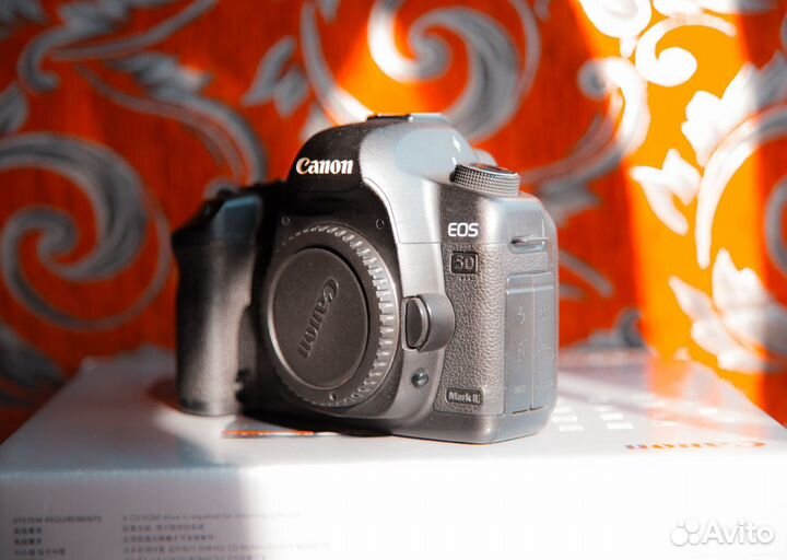 Canon 5D Mark II полный кадр. Пробег 37 тыс