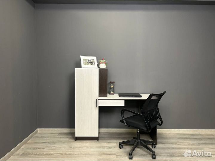 Стол компьютерный новый