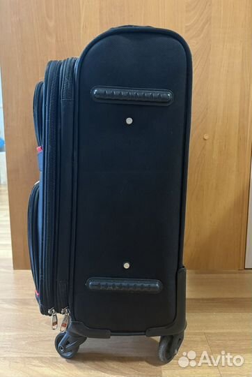 Чемодан на колесах Samsonite