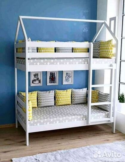Кровать двухъярусная Дом С-16