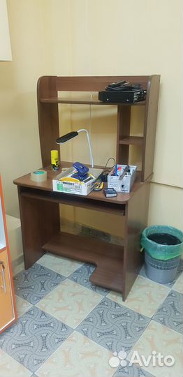 Компьютерный письменный столик бу