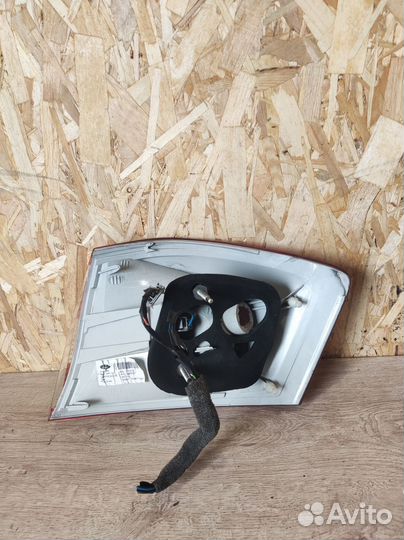 Фонарь задний левый Ford Kuga 1