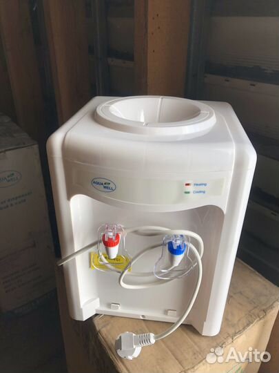 Продается куллер для воды настольный новый