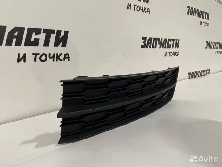 Заглушка птф передняя левая Skoda Octavia 2013