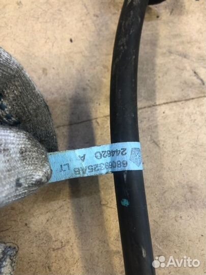 Шланг сливной Jeep Grand Cherokee WK2 EXF 2010