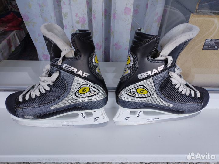 Коньки хоккейные 44 размер