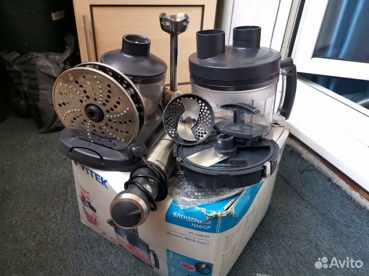 Блендер Vitek VT-1480 на запчасти