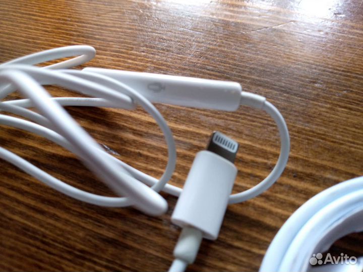 Гарнитура с микрофоном для Айфона