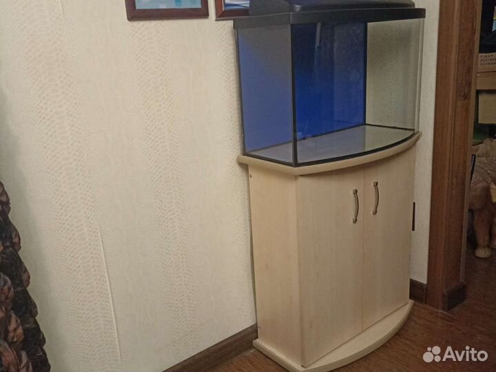 Аквариум с тумбой