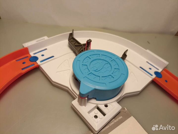 Hot Wheels track Builder