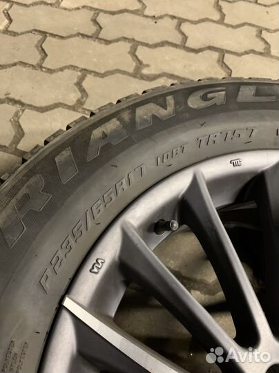 Triangle TR757 235/65 R17