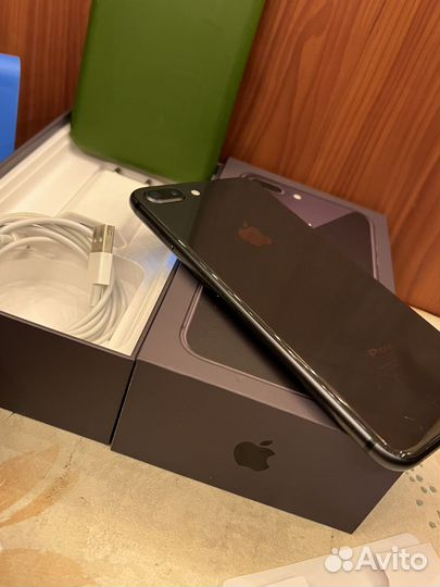 iPhone 8 plus 64 гб