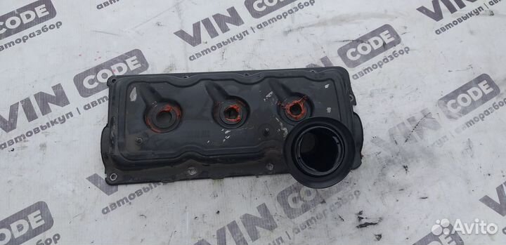 Клапанная крышка Audi A6