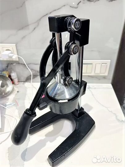 Пресс для гранат и цитрусовых. Чугун 7 кг. Новые