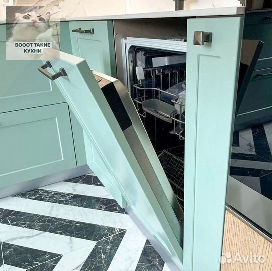 Кухонный гарнитур угловой