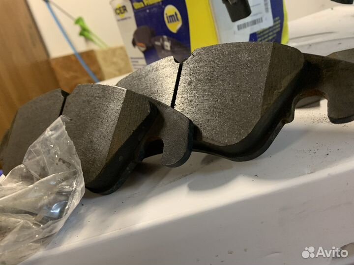 Тормозные колодки icer181862