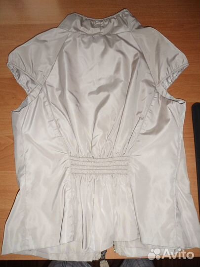 Жилет бежевый 12-14 лет