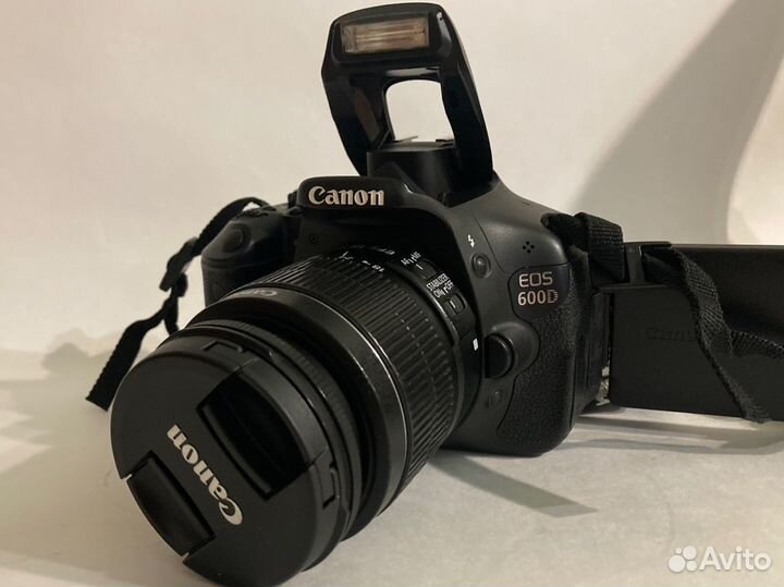 Canon EOS 600D Kit 18-55mm IS II