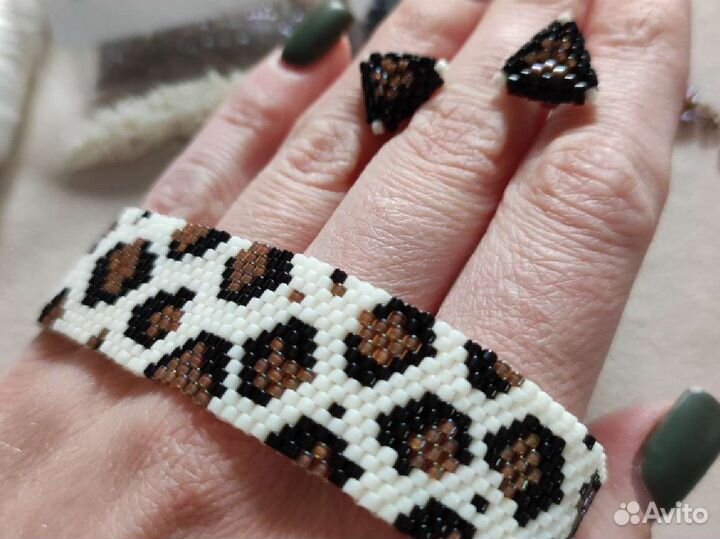 Браслет/кольцо/серьги из бисера