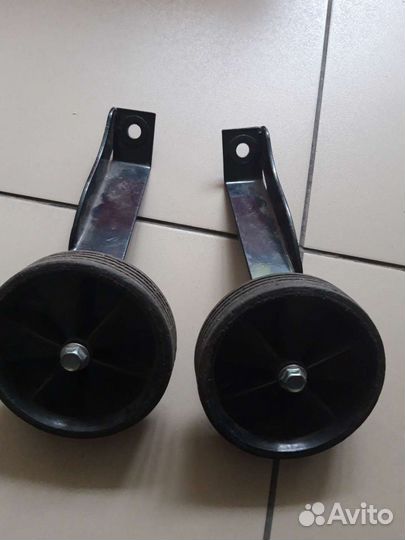 Дополнительные колеса + крыло на велосипед