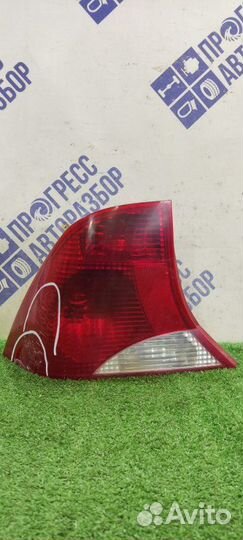 Фонарь задний левый Ford Focus 1 седан 2.0 2002