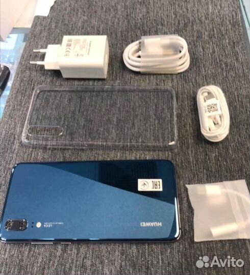 HUAWEI P20, 4/128 ГБ